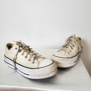 Platform Chuck Taylor All Star Low Top Sneakers